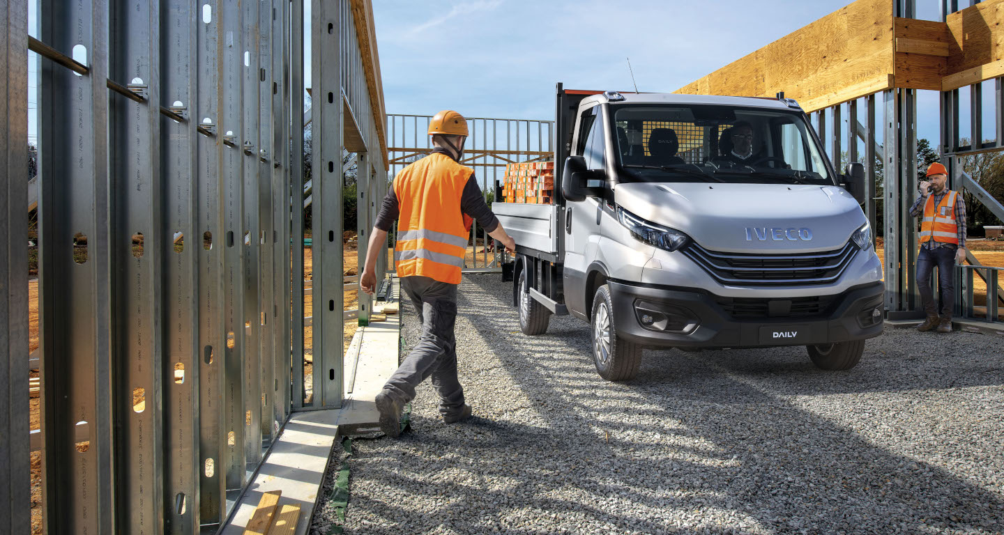 CASE CONSTRUCTIONE LIGHT RANGE