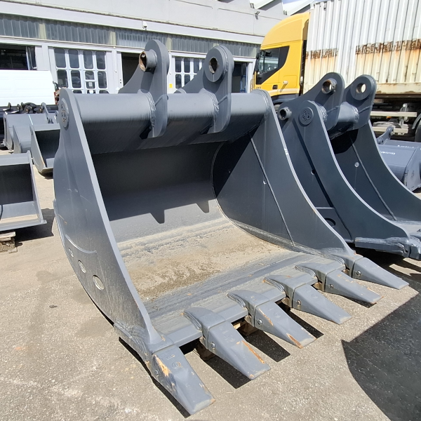Benna da scavo per Escavatori CNH 370Q 1600mm
