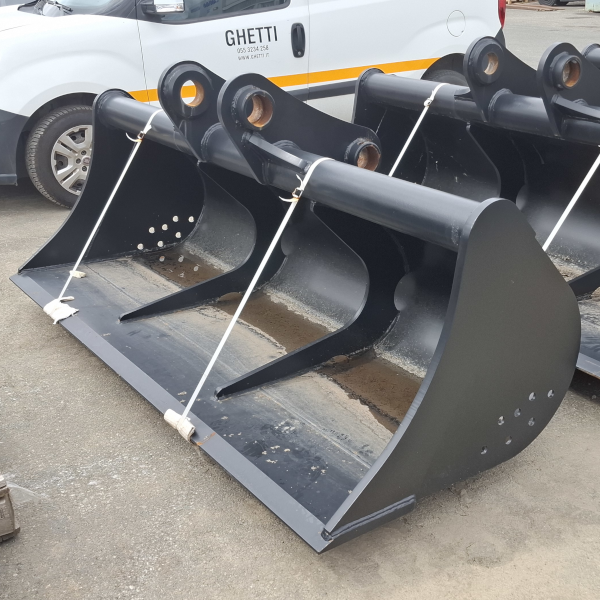 Benna per pulizia fossi per Escavatore 210Q per 2200mm